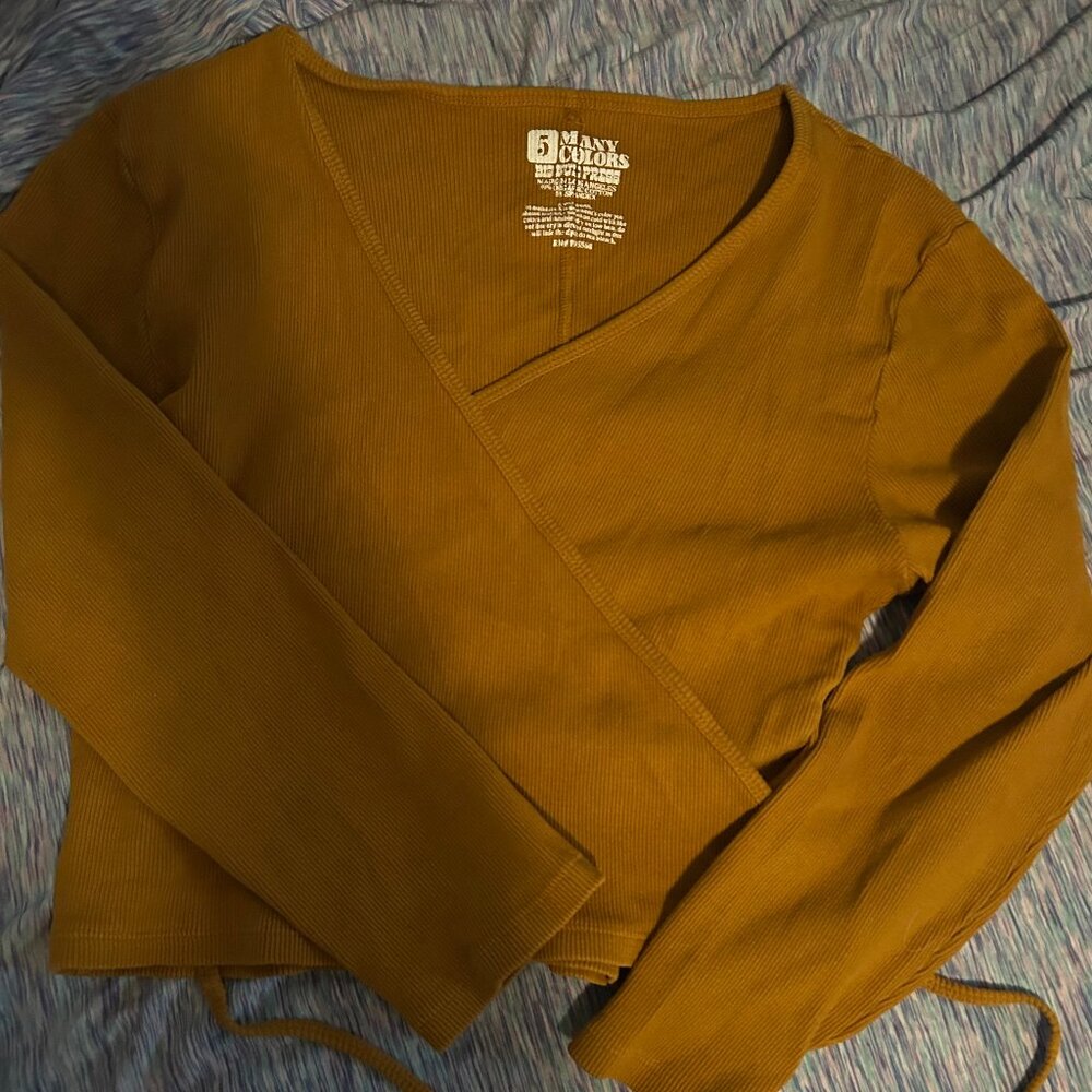 big bud press wrap top | euc | 1x